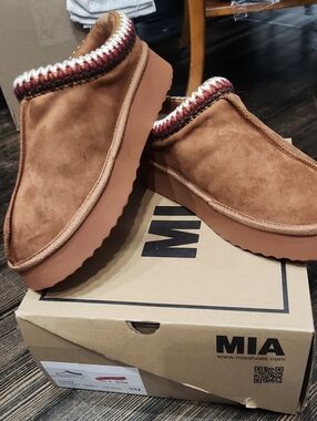 Mia Cozee